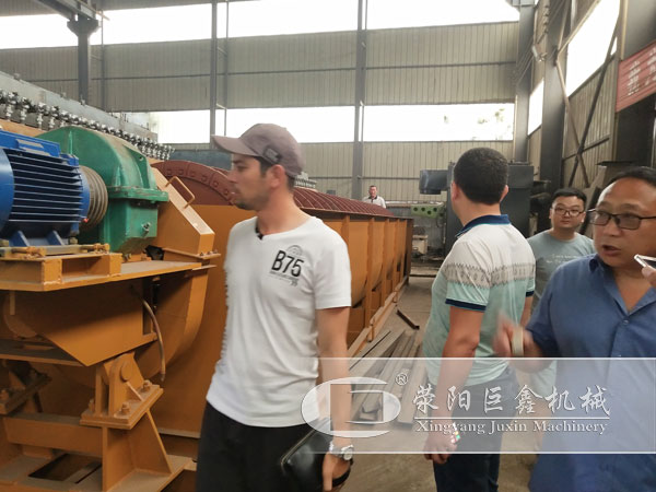 烏茲別克斯坦工業(yè)鹽破碎、洗選生產(chǎn)線